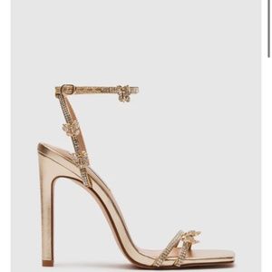 Steve Madden heeled sandals gold size 6